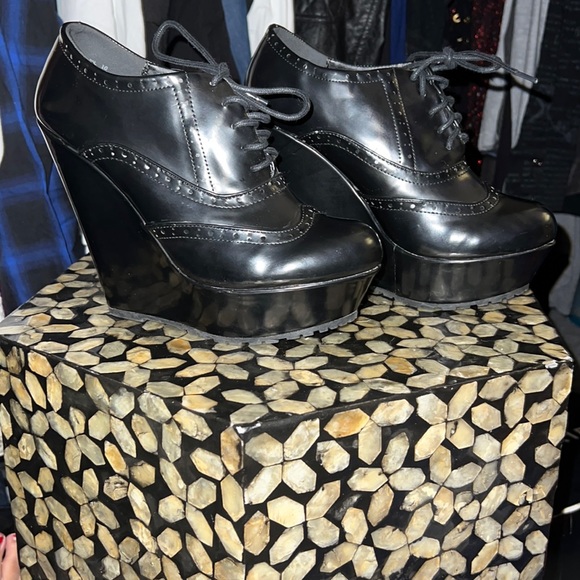 Black tuxedo wedge NEW NEVER WORN NO BOX - Picture 3 of 7
